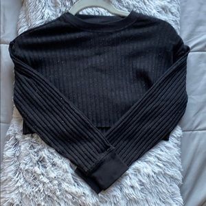 Long sleeve crop top